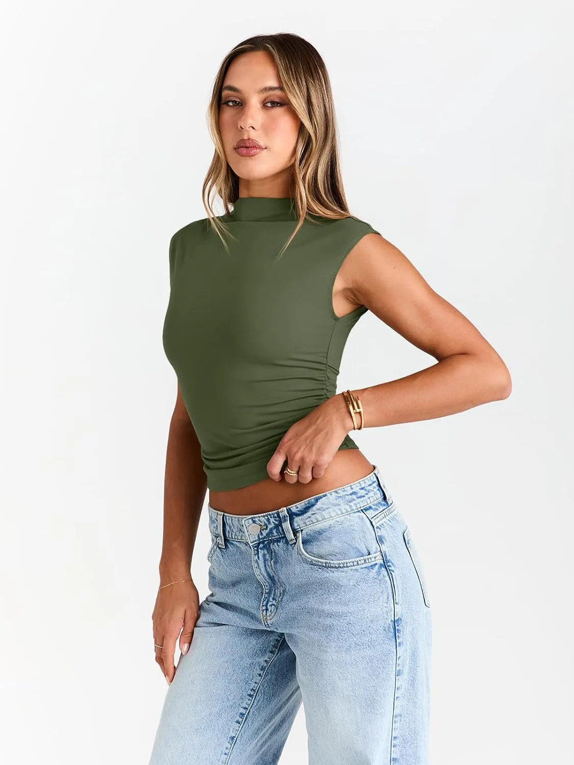 Trendy Queen Women's Going Out Basic Tank Tops Mock Neck Spring Clothes Sleeveless Cute Shirts Summer Y2K Sexy Outfits 2025